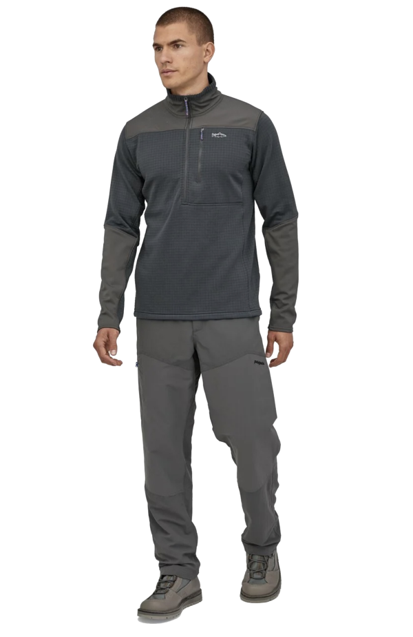 Patagonia R1 Long Sleeved Fitz Roy Quarter Zip Smolder Blue Model Patagonia R1 Long Sleeved Fitz Roy Quarter Zip Smolder Blue Model